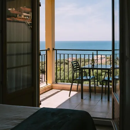 Aparthotel Creste E Mare