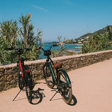 Creste E Mare Aparthotel 3*