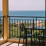 Apartahotel Creste E Mare 2*