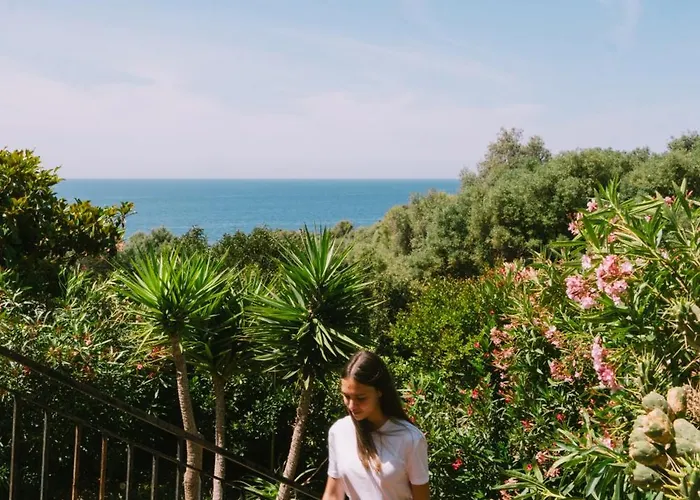 Aparthotel Creste E Mare